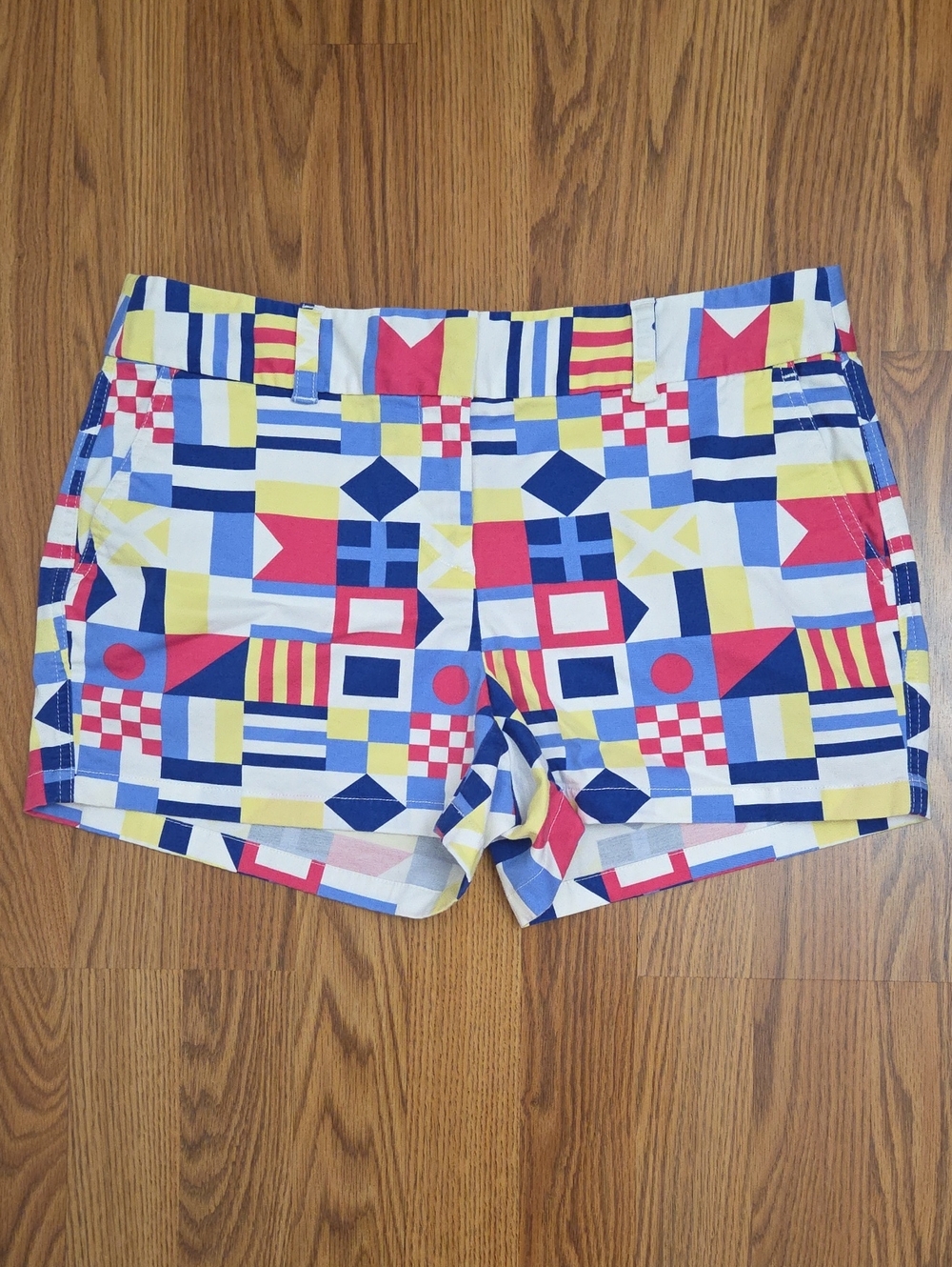 Vineyard Vines Nautical Flag Print Shorts Women's/ 10
